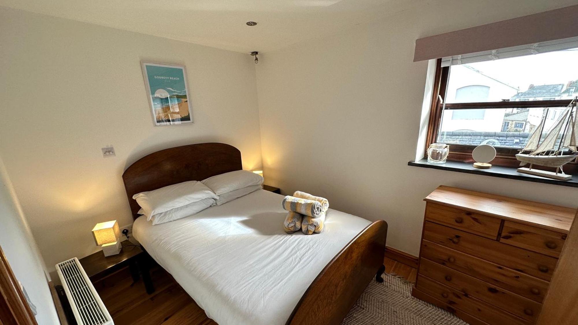 Penthouse 3 - Spacious Harbourside Apartment With Stunning Sea Views Penzance Extérieur photo